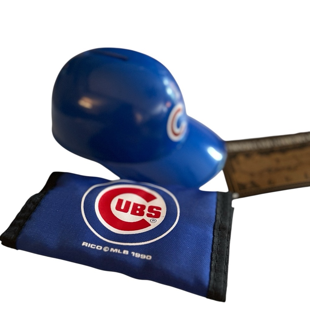 Chicago cubs vintage coin helmet and Velcro wallet. Wallet is new with tags.